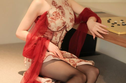 娱乐吃瓜君亚裔女性,亚裔女性在娱乐圈的崛起与挑战